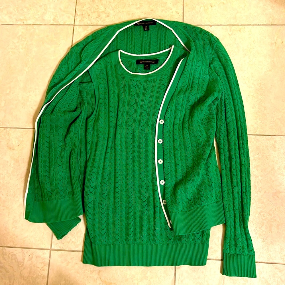 Copy Brooks Brothers green top and cardigan set (size XS)
